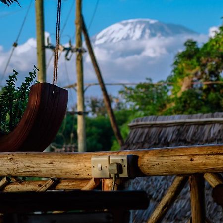 Kilimanjaro Summit Lodge โมชิ ภายนอก รูปภาพ