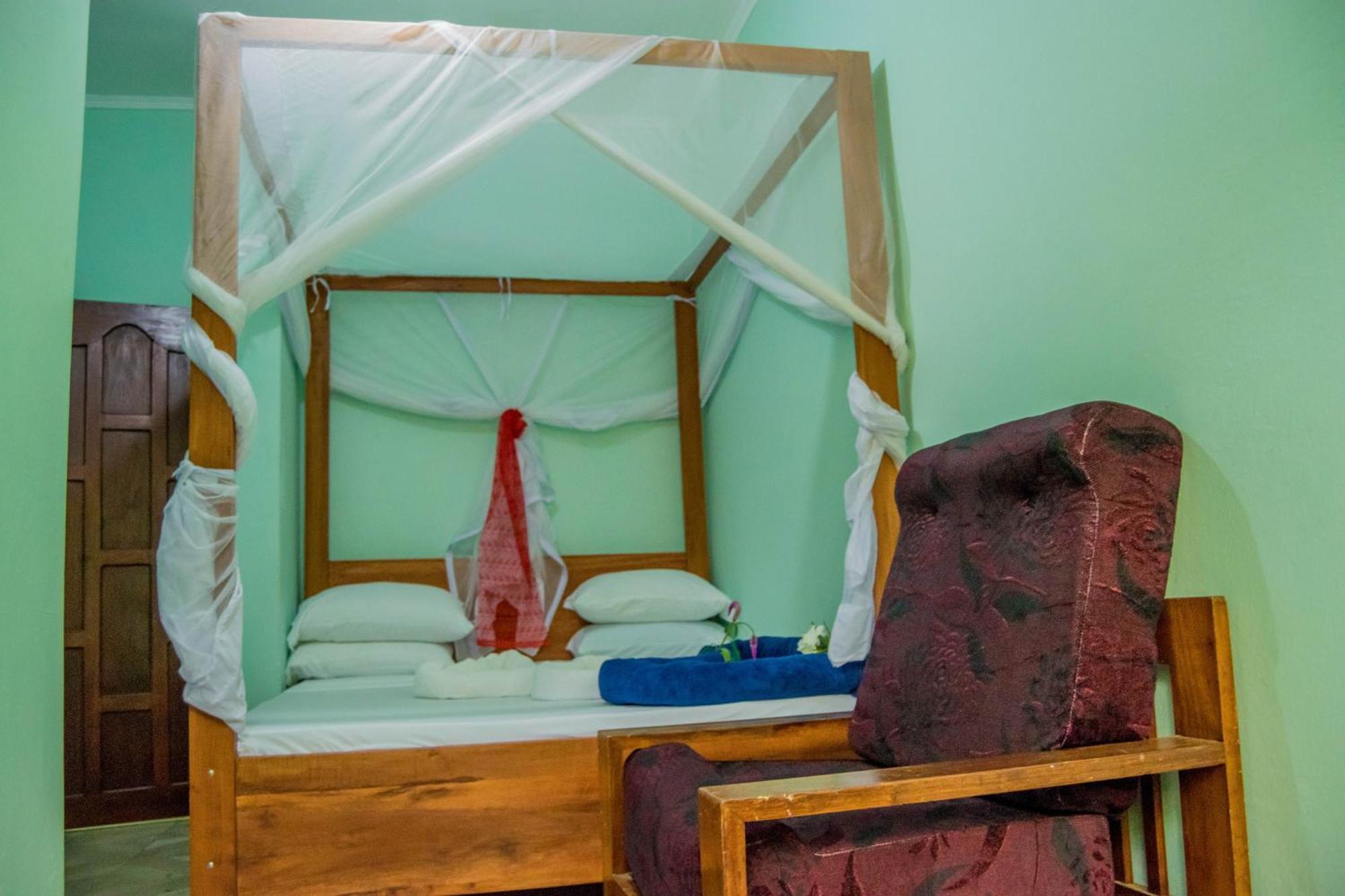 Kilimanjaro Summit Lodge โมชิ ภายนอก รูปภาพ