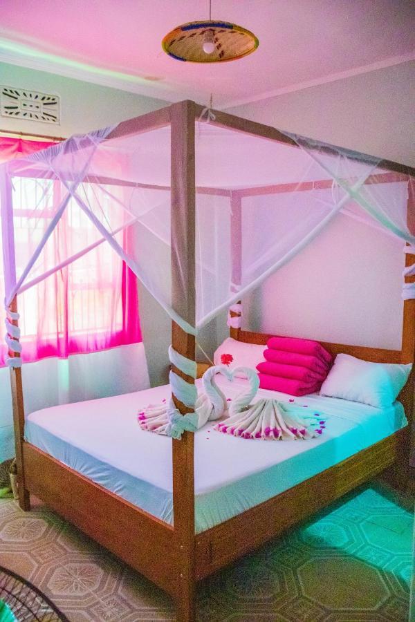 Kilimanjaro Summit Lodge โมชิ ภายนอก รูปภาพ