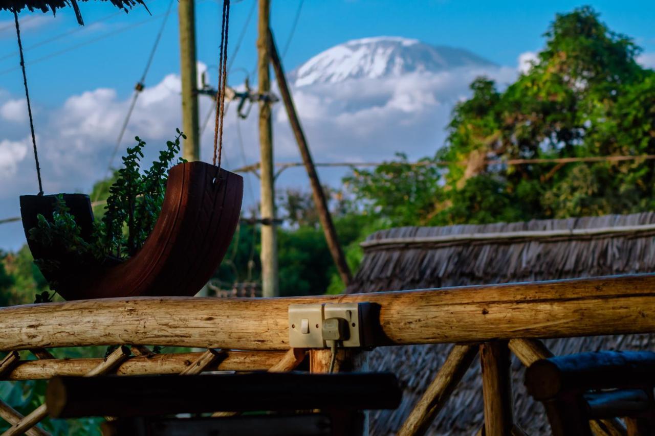 Kilimanjaro Summit Lodge โมชิ ภายนอก รูปภาพ