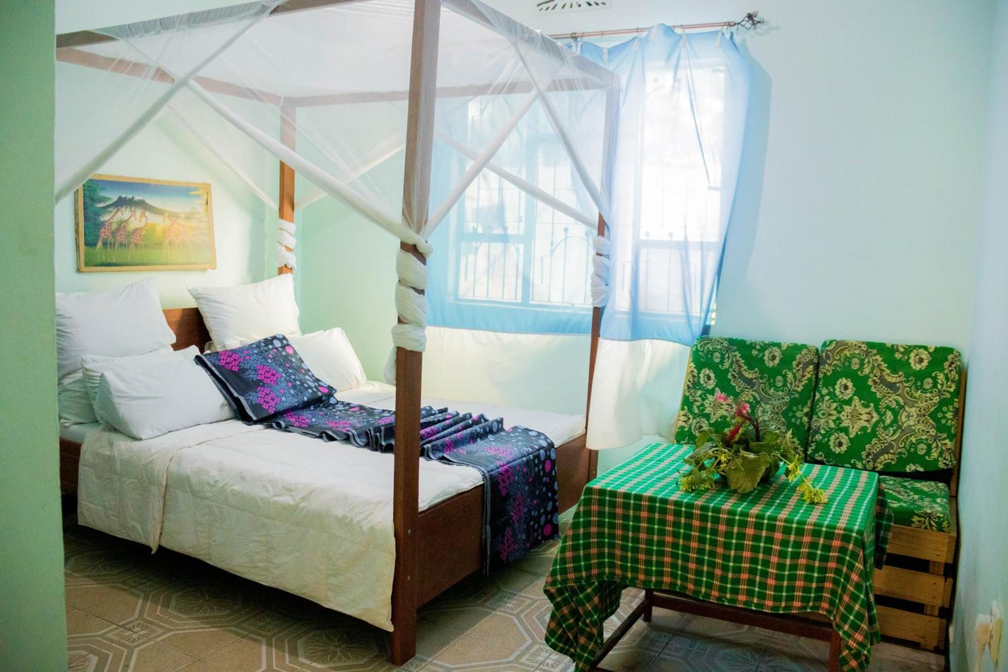 Kilimanjaro Summit Lodge โมชิ ภายนอก รูปภาพ